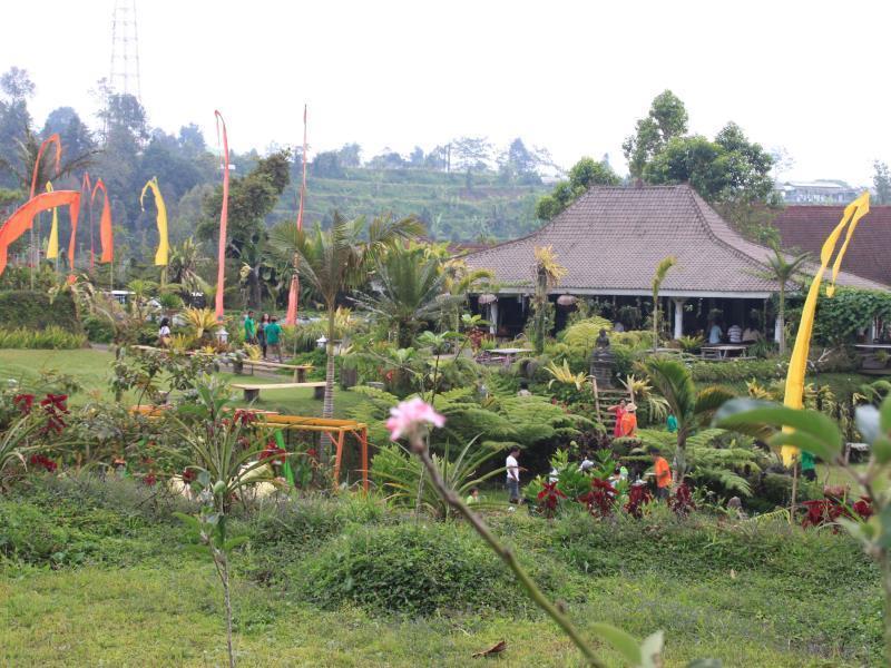 Warung Rekreasi Bedugul Hotel Екстериор снимка